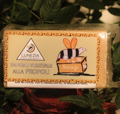 Sapone vegetale alla Propoli gr 100 - immagine 3